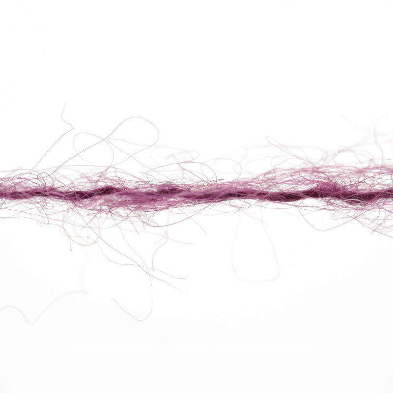 Lang Yarns Suri Alpaca – 25g / 100m – Plum Mélange (0080) – yarn texture
