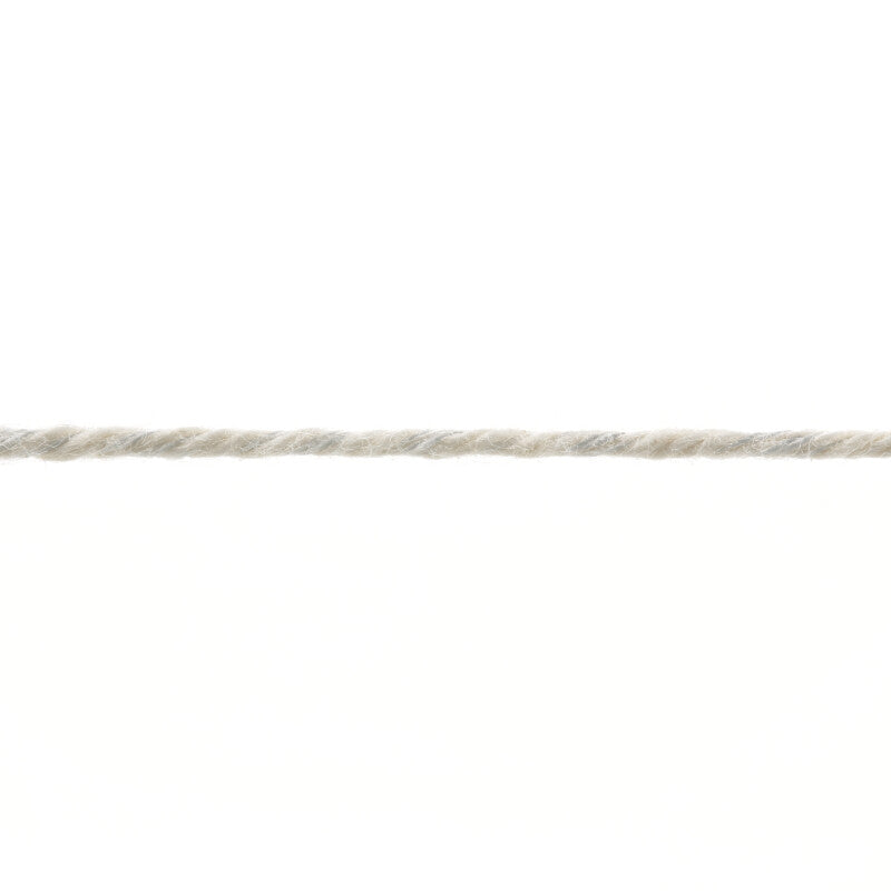 Lang Yarns Sweet – 50g / 135m – Offwhite (0094) – yarn texture