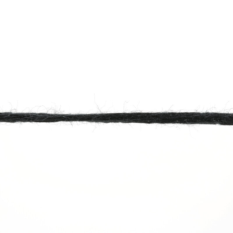 Lang Yarns Belle – 50g / 190m – Black (0004) – yarn texture