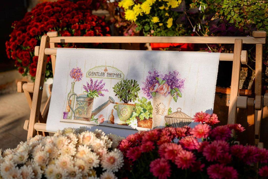 Charming Quite Times cross stitch kit with Aida, by Charivna mit | Momentos Magicos.