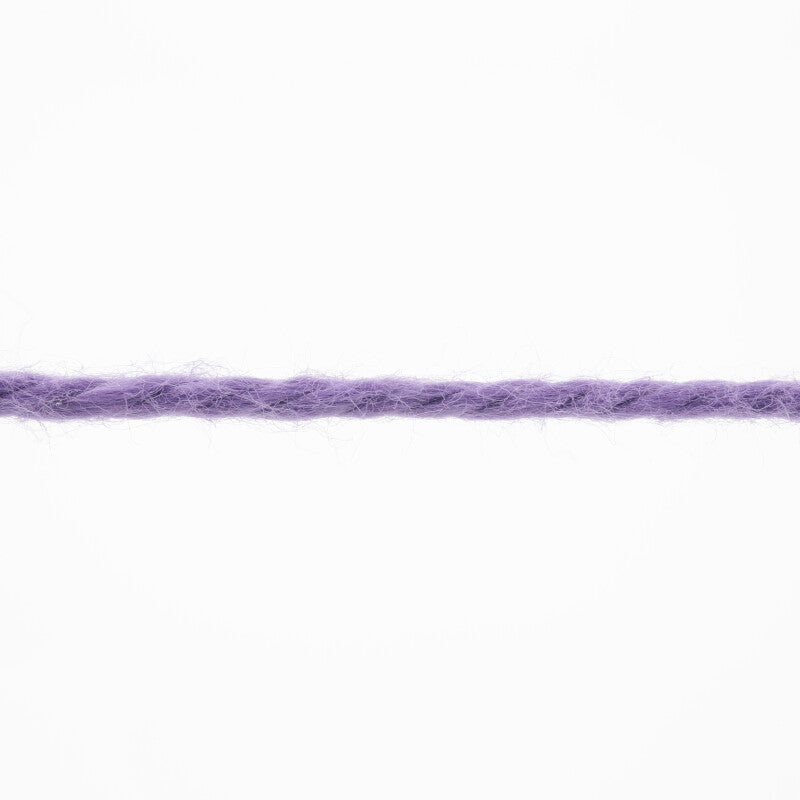 Lang Yarns Tissa – 50g / 80m – Plum (0046) – yarn texture