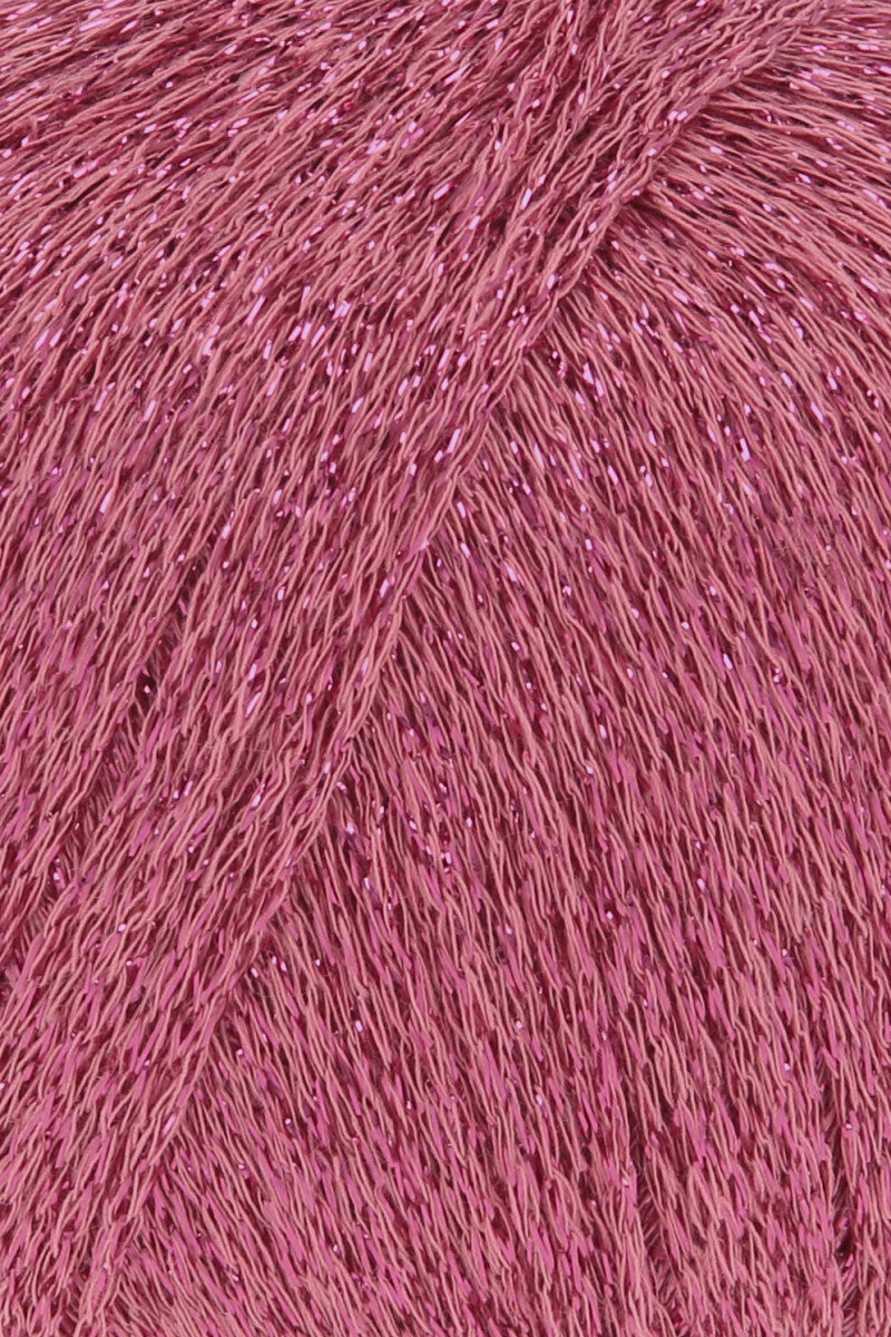Lang Yarns Lamé Soft – 50g / 190m – Coral (0028) – detail