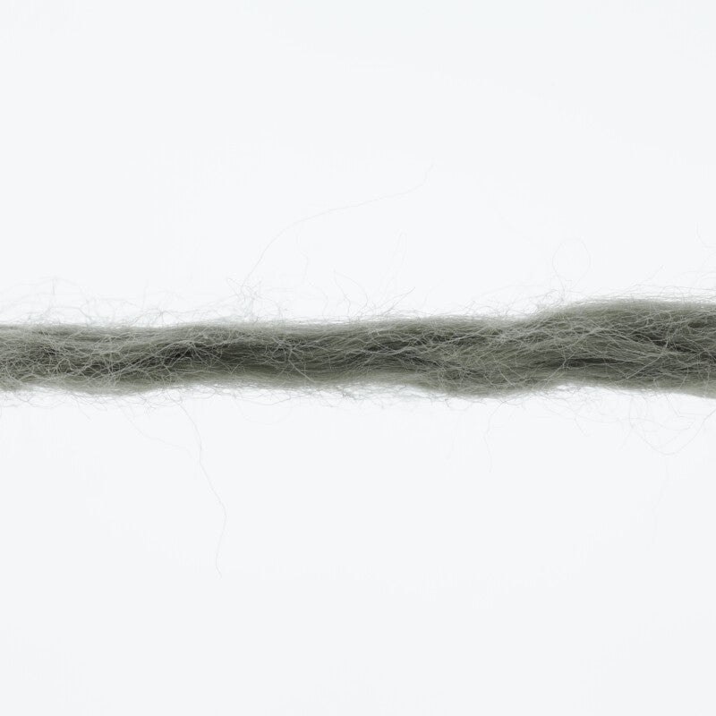 Lang Yarns Amira – 50g / 100m – Olive (0097) – yarn texture