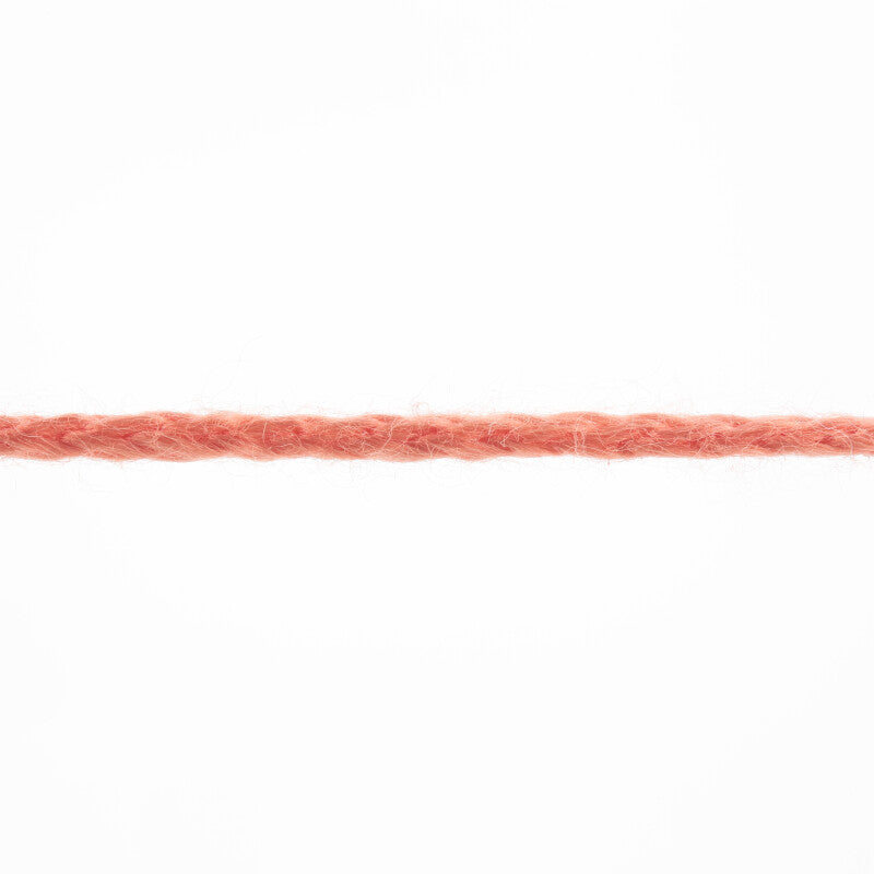 Lang Yarns Norma – 50g / 135m – Orange (0061) – yarn texture