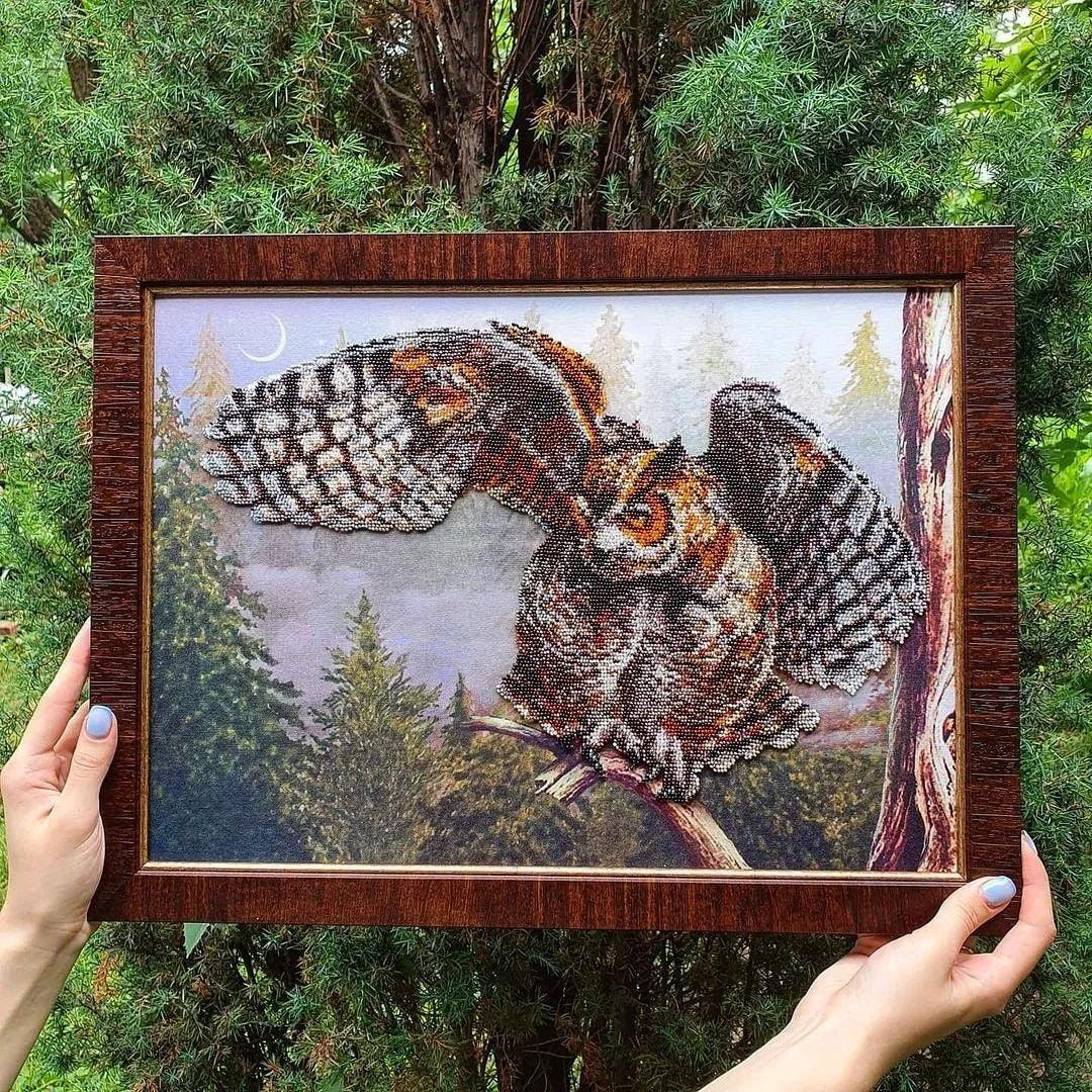 Beadwork kit Wise bird Charivna Mit