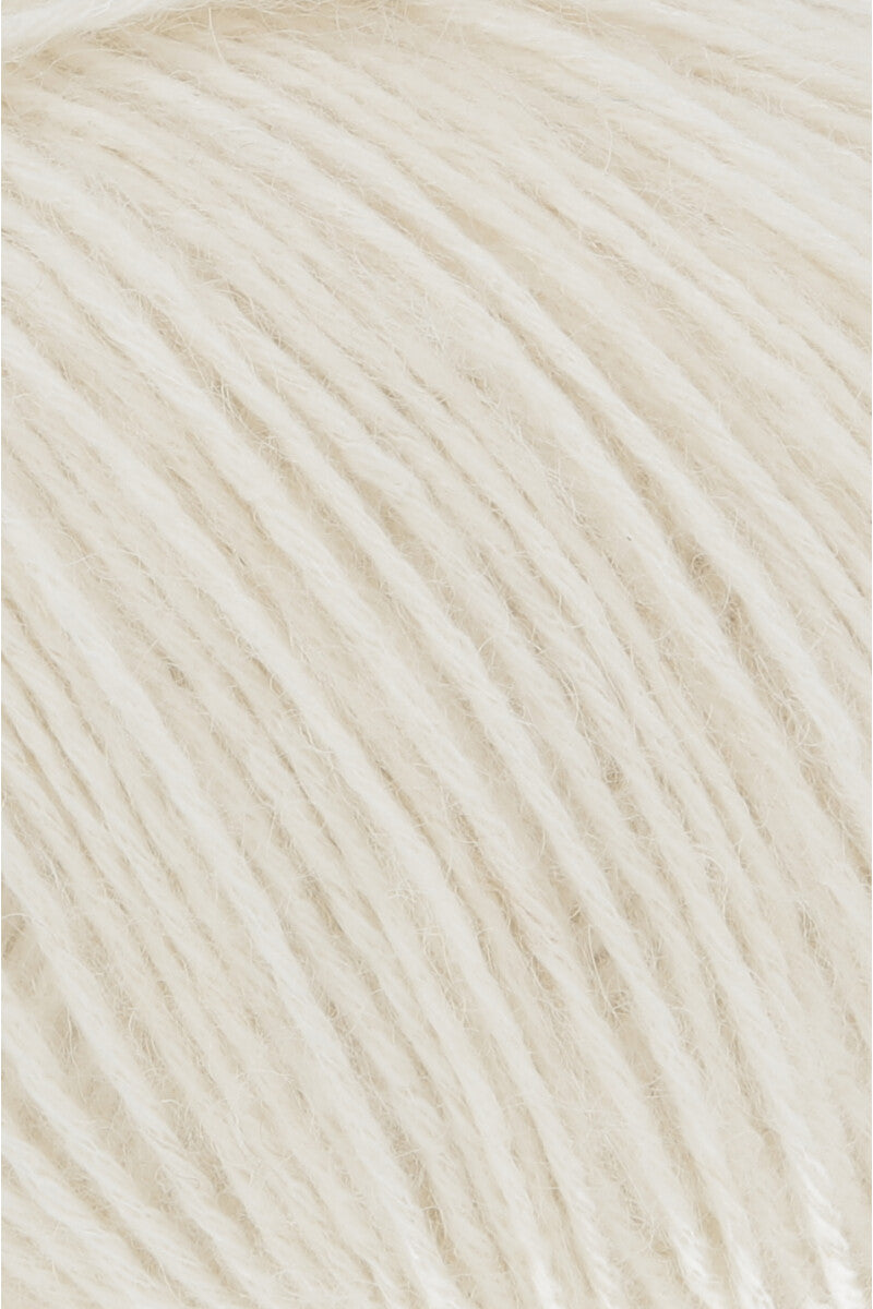Lang Yarns Regina – 50g / 175m – Offwhite (0094) – detail