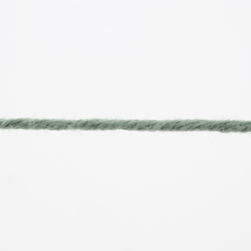 Lang Yarns Oceania – 50g / 140m – Sage (0092) – yarn texture