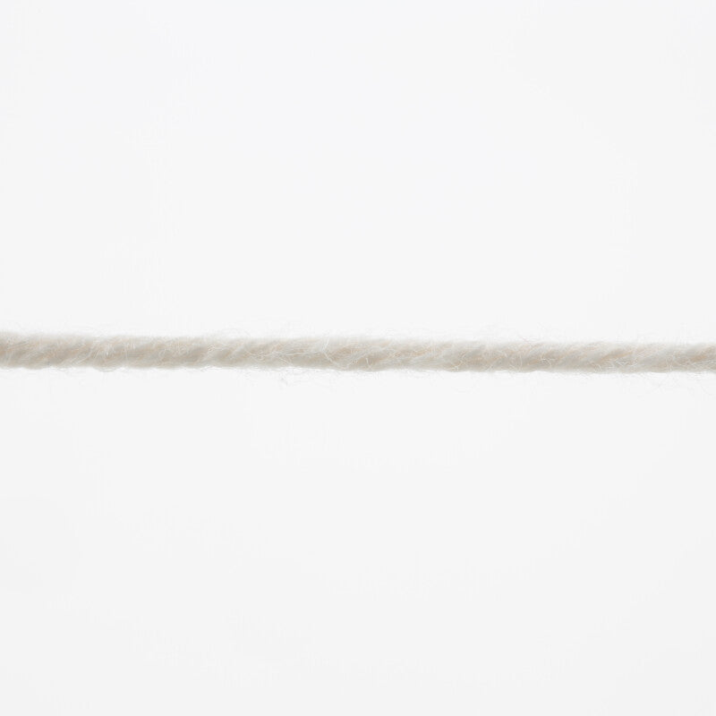 Lang Yarns Oceania – 50g / 140m – Offwhite (0094) – yarn texture