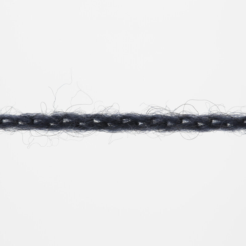 Lang Yarns Nomad – 25g / 125m – Navy (0025) – yarn texture
