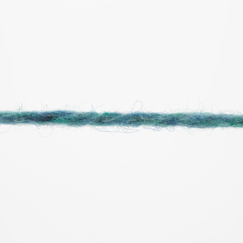 Lang Yarns Donegal Woolen Spun Yarn, 105m / 50g – Turquoise (0078), yarn strand