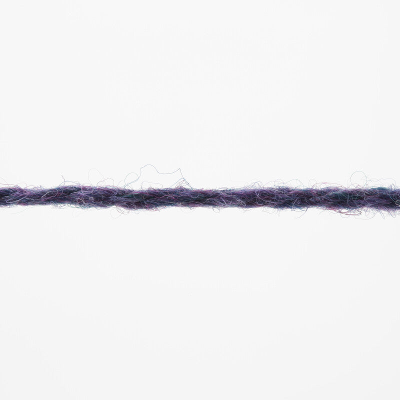 Lang Yarns Donegal Woolen Spun Yarn, 105m / 50g – Purple (0090), yarn strand
