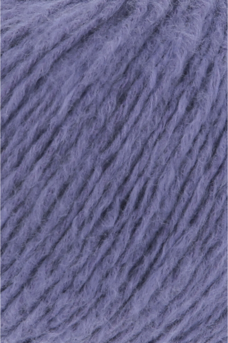Lang Yarns Whisper – 50g / 125m – Royal (0106) – detail