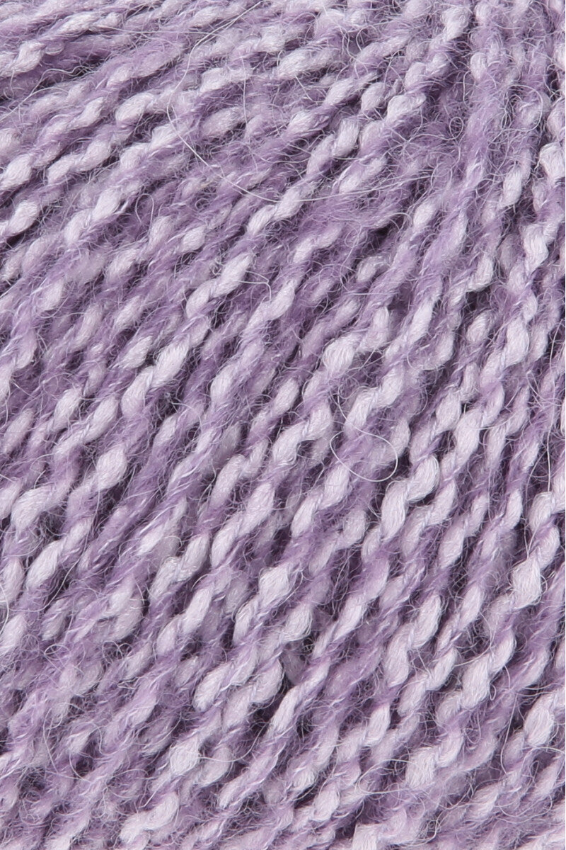Lang Yarns Luma – 50g / 120m – Lavender (0046) – detail