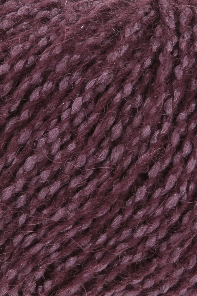 Lang Yarns Luma – 50g / 120m – Dark Red (0061) – detail