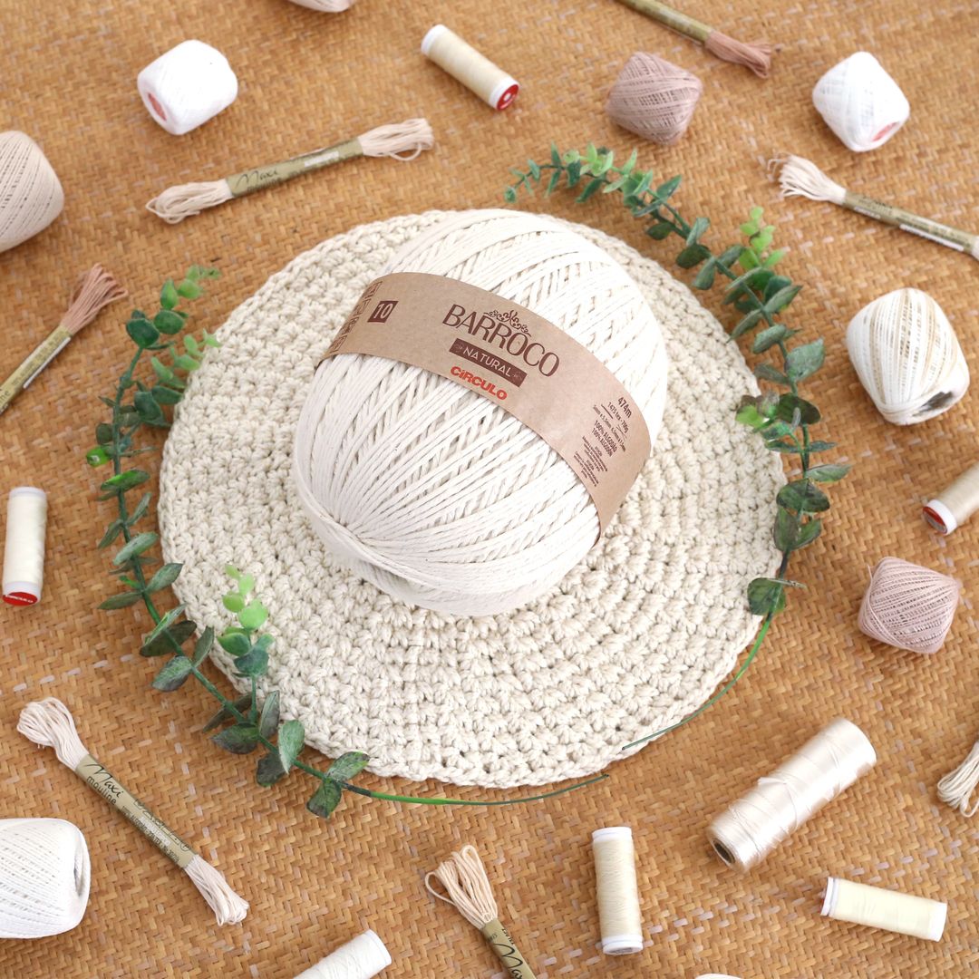 Handmade piece using Circulo Barroco Natural Cotton Yarn.