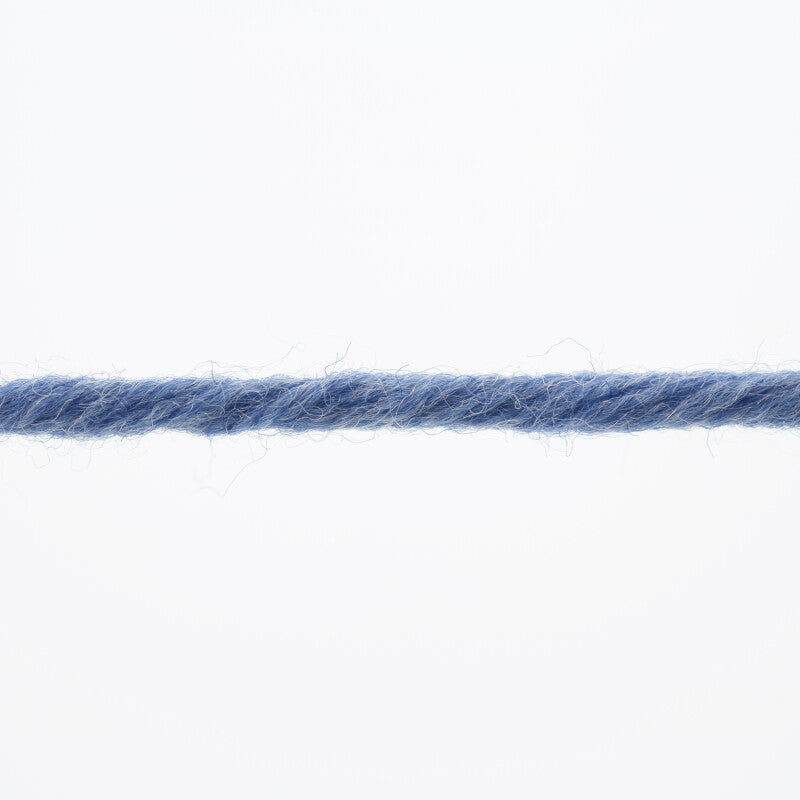 Lang Yarns Merino+ – 50g / 90m – Jeans Medium Mélange (0334) – yarn texture
