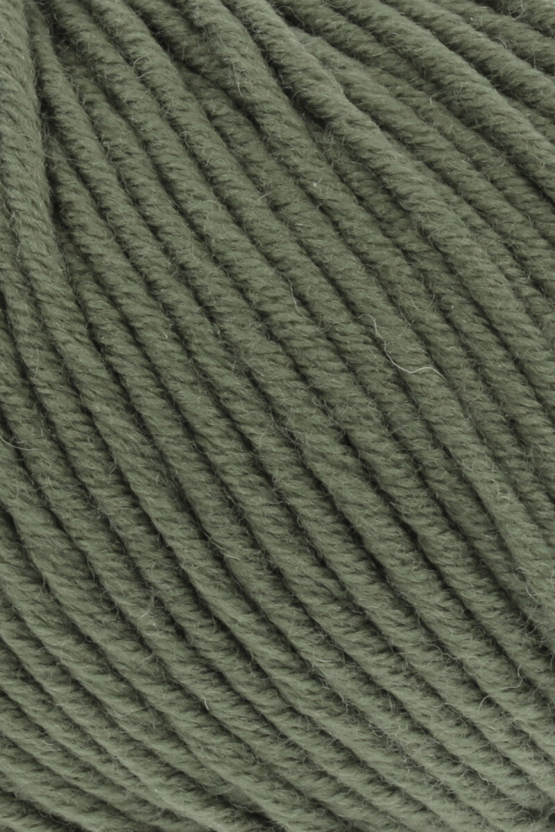 Lang Yarns Merino+ – 50g / 90m – Middle Olive (0397) – detail
