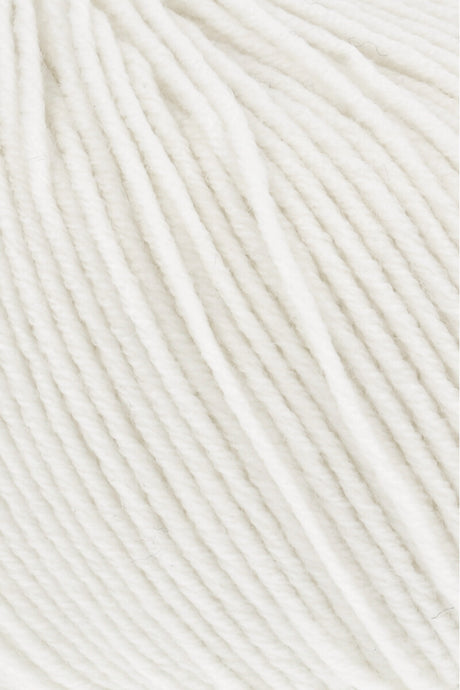 Lang Yarns Merino 150 Yarn, 150m / 50g – White (0001), yarn texture