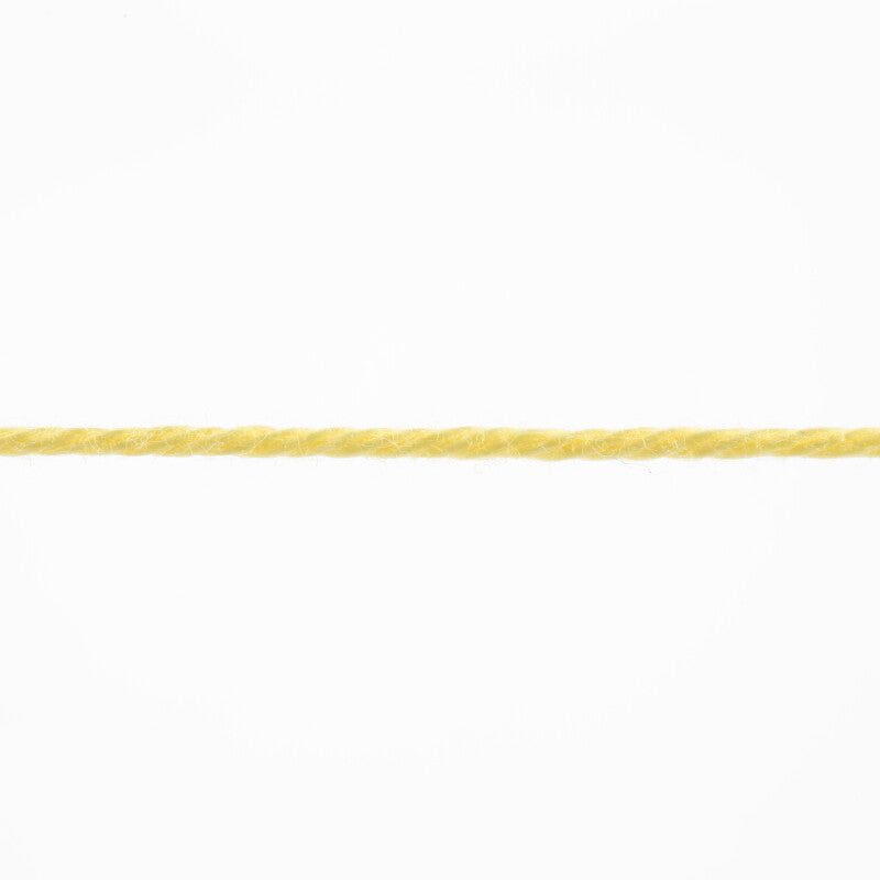 Lang Yarns Schulgarn 10/4 – 100% cotton yarn, 50g/160m – Yellow (0013) – yarn texture