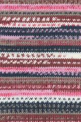 Lang Yarns Merino 120 Color – 100g / 240m – Rose/Offwhite/Brown/Pink (0009) – detail