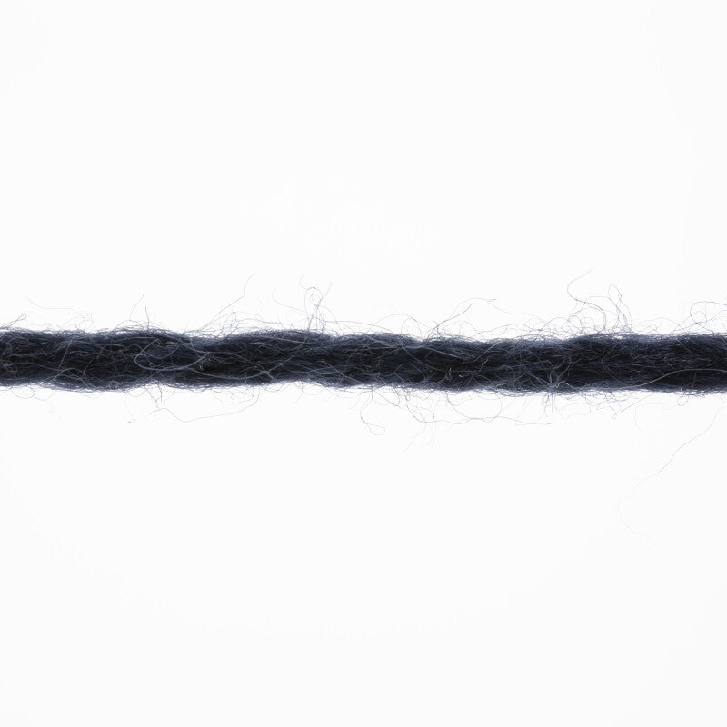 Lang Yarns Carpe Diem – 50g / 90m – Steel (0010) – yarn texture