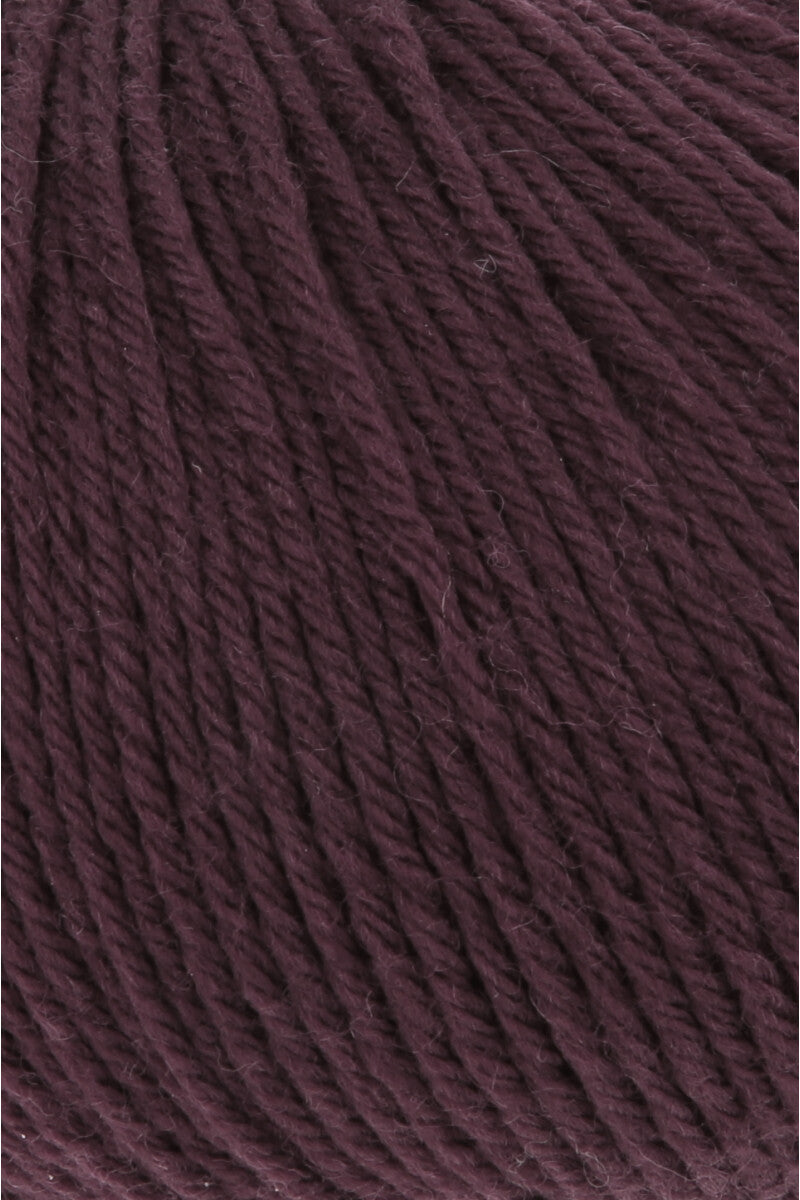 Lang Yarns Merino 200 Bébé Yarn, 203m / 50g – Bordeaux (0364), yarn texture