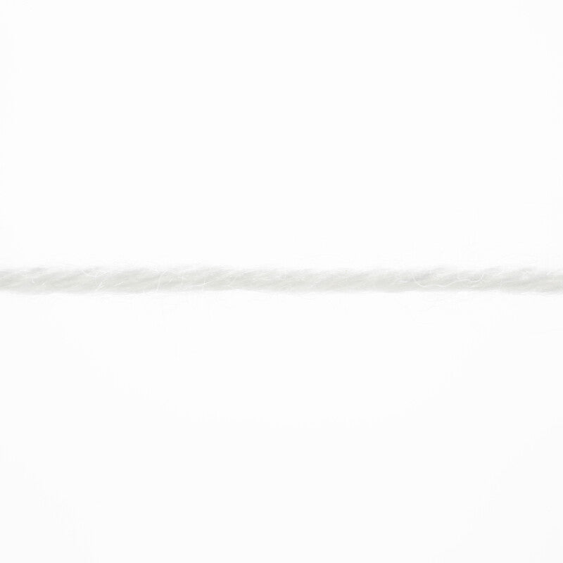 Lang Yarns Atlantis – 50g / 135m – White (0001) – yarn texture