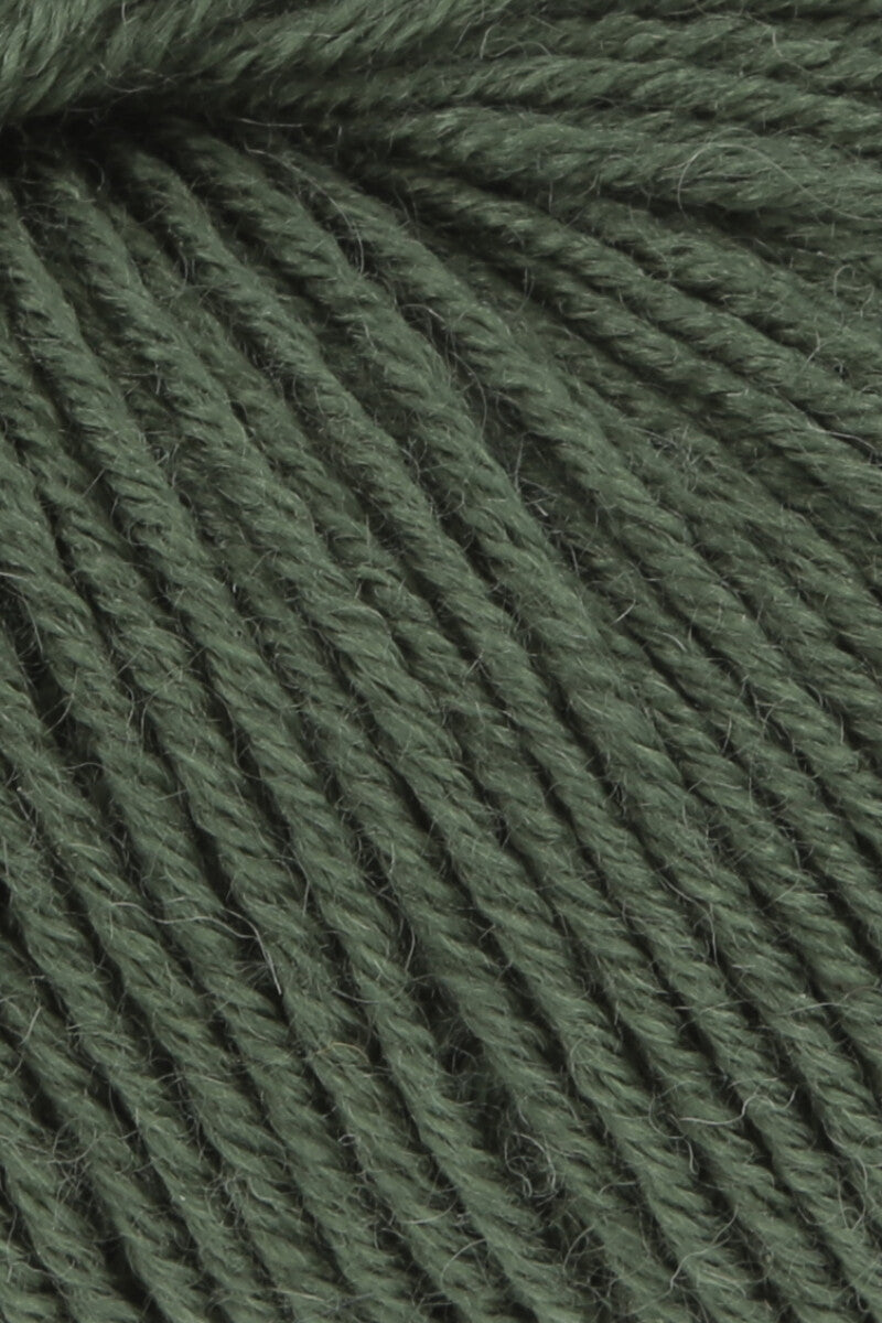 Lang Yarns Atlantis – 50g / 135m – Olive (0098) – detail