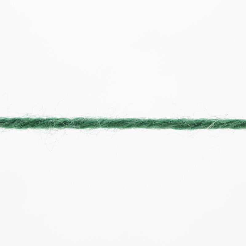 Lang Yarns Atlantis – 50g / 135m – Grass (0117) – yarn texture