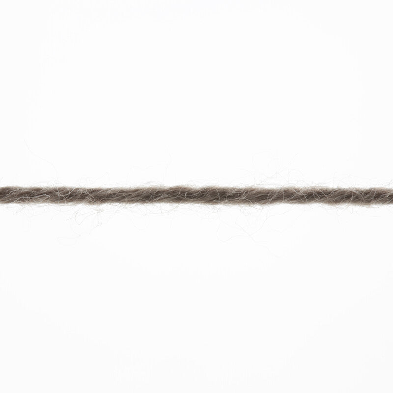 Lang Yarns Atlantis – 50g / 135m – Light Brown (0126) – yarn texture