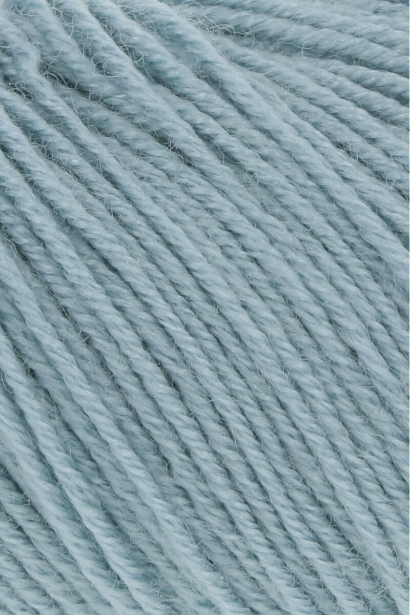 Lang Yarns Atlantis – 50g / 135m – Mint (0174) – detail