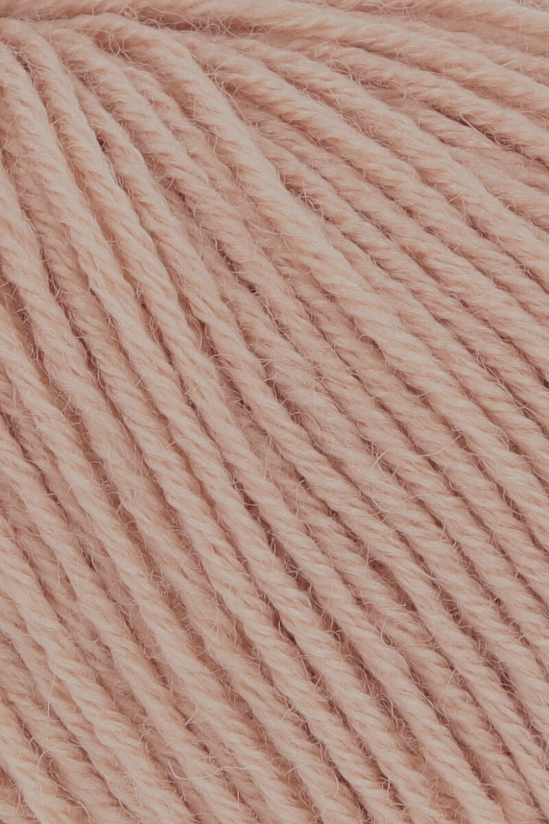 Lang Yarns Atlantis – 50g / 135m – Pink Powder (0209) – detail