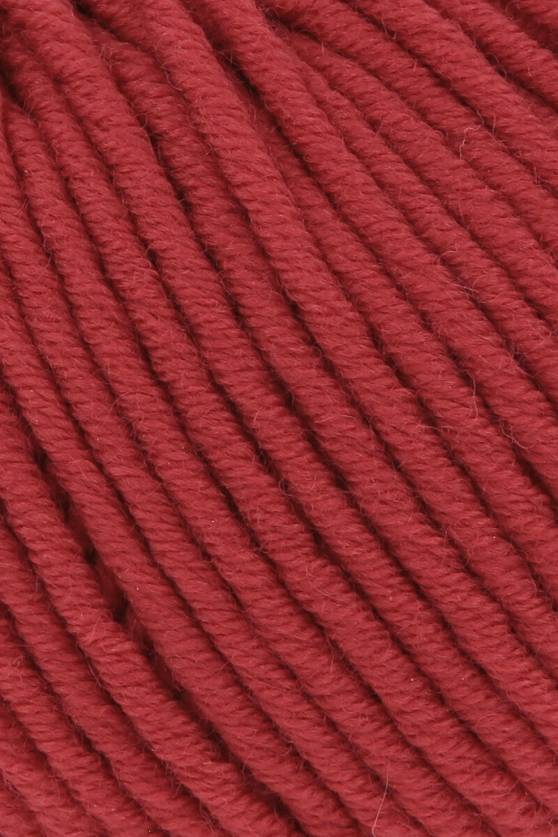 Lang Yarns Merino 70 – 50g / 70m – Red (0060) – detail