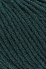 Lang Yarns Merino 70 – 50g / 70m – Dark Green (0218) – detail
