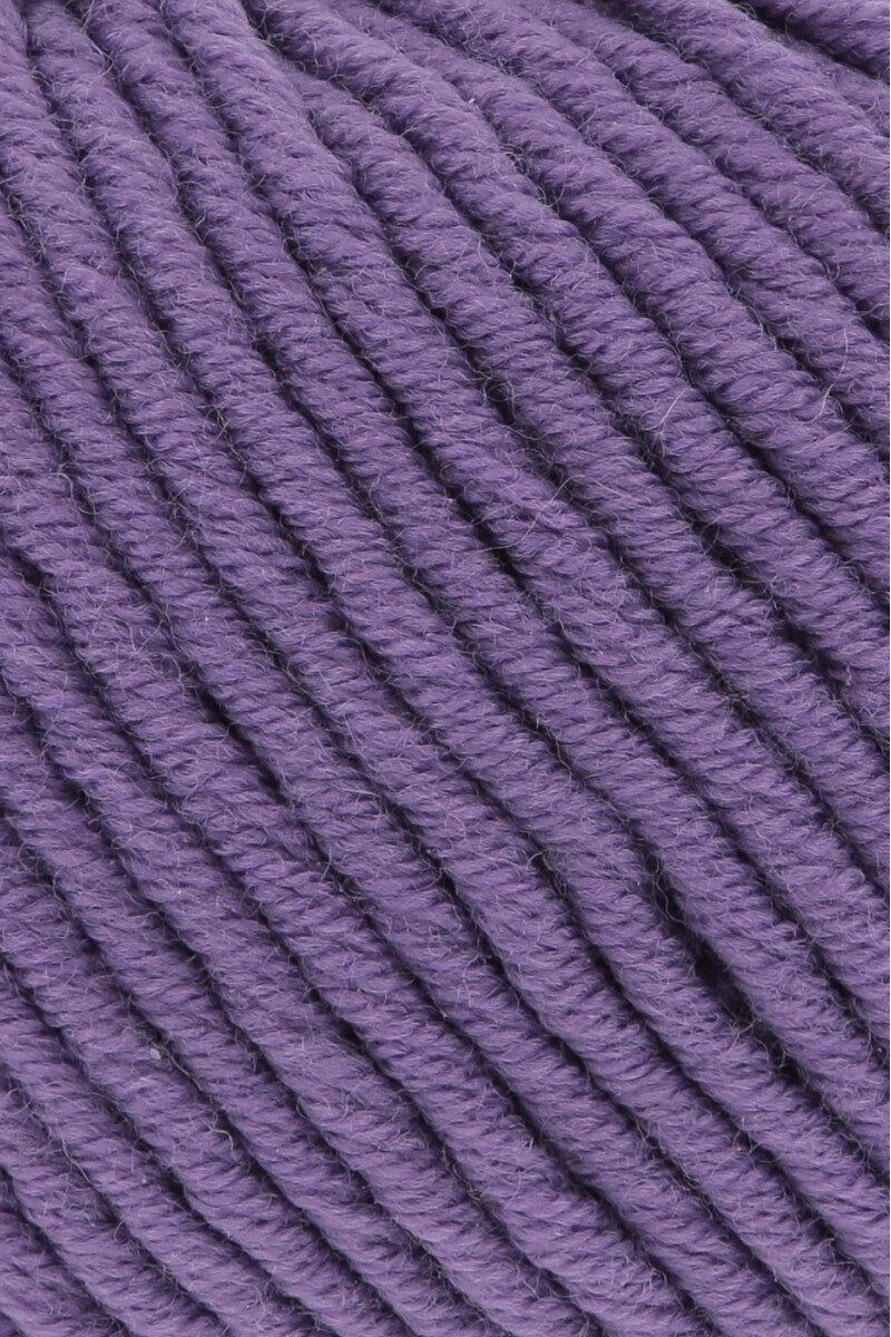 Lang Yarns Merino 70 – 50g / 70m – Dark Lilac (0346) – detail