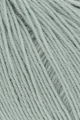 Lang Yarns Merino 400 Lace – 25g / 200m – Sage (0092) – detail