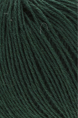 Lang Yarns Merino 400 Lace – 25g / 200m – Dark Green (0118) – detail