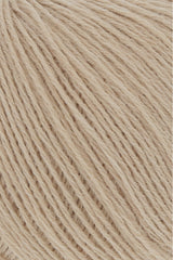 Lang Yarns Merino 400 Lace – 25g / 200m – Beige Mélange (0326) – detail