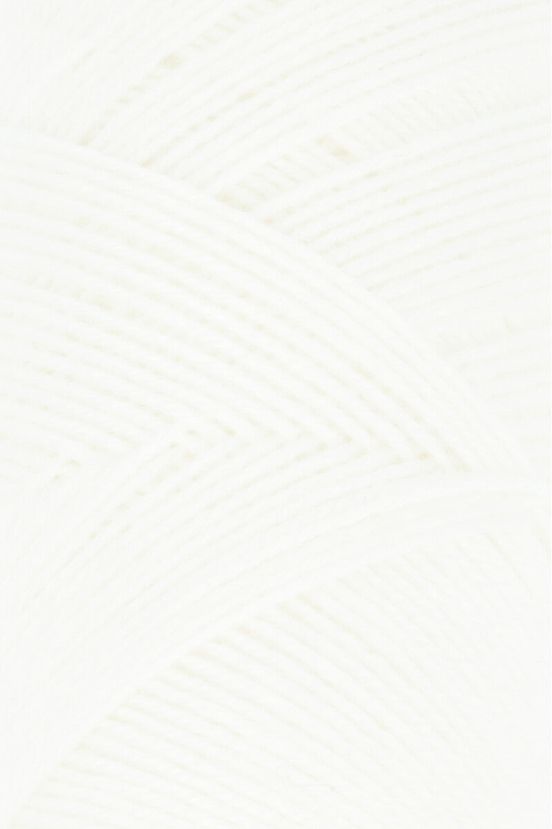 Lang Yarns Jawoll Yarn, 190m / 50g – White (0001), yarn texture