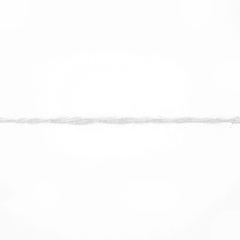 Lang Yarns Cashmere Lace – 25g / 165m – Offwhite (0002) – yarn texture