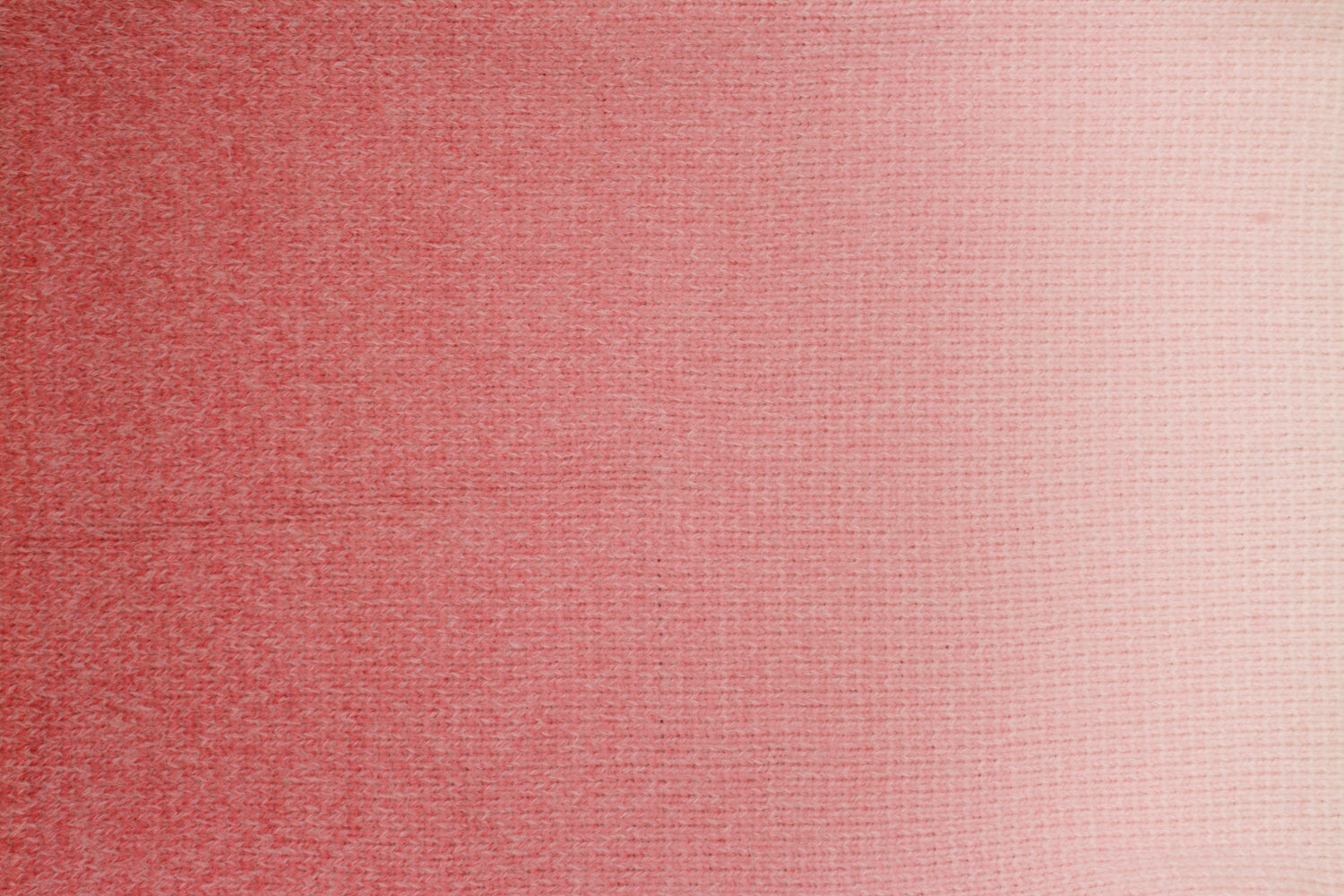 Círculo Marfim – Hilo Degradado Suave con Tacto Cachemir (200g)