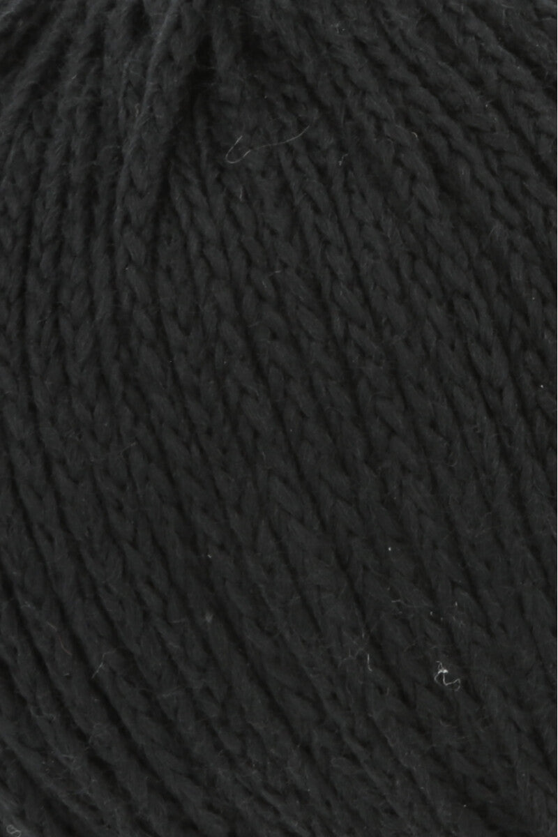 Lang Yarns Norma – 50g / 135m – Black (0004) – detail