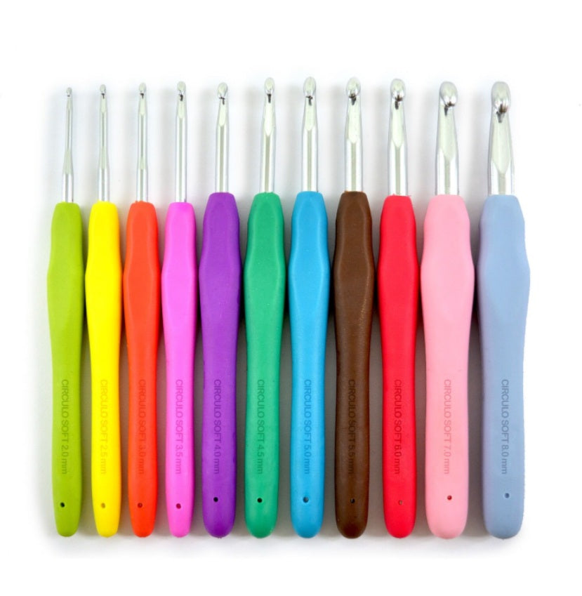 Circulo TPR Soft Handle Crochet Hook Set – 11 pcs - Set of colorful crochet hooks on a white background